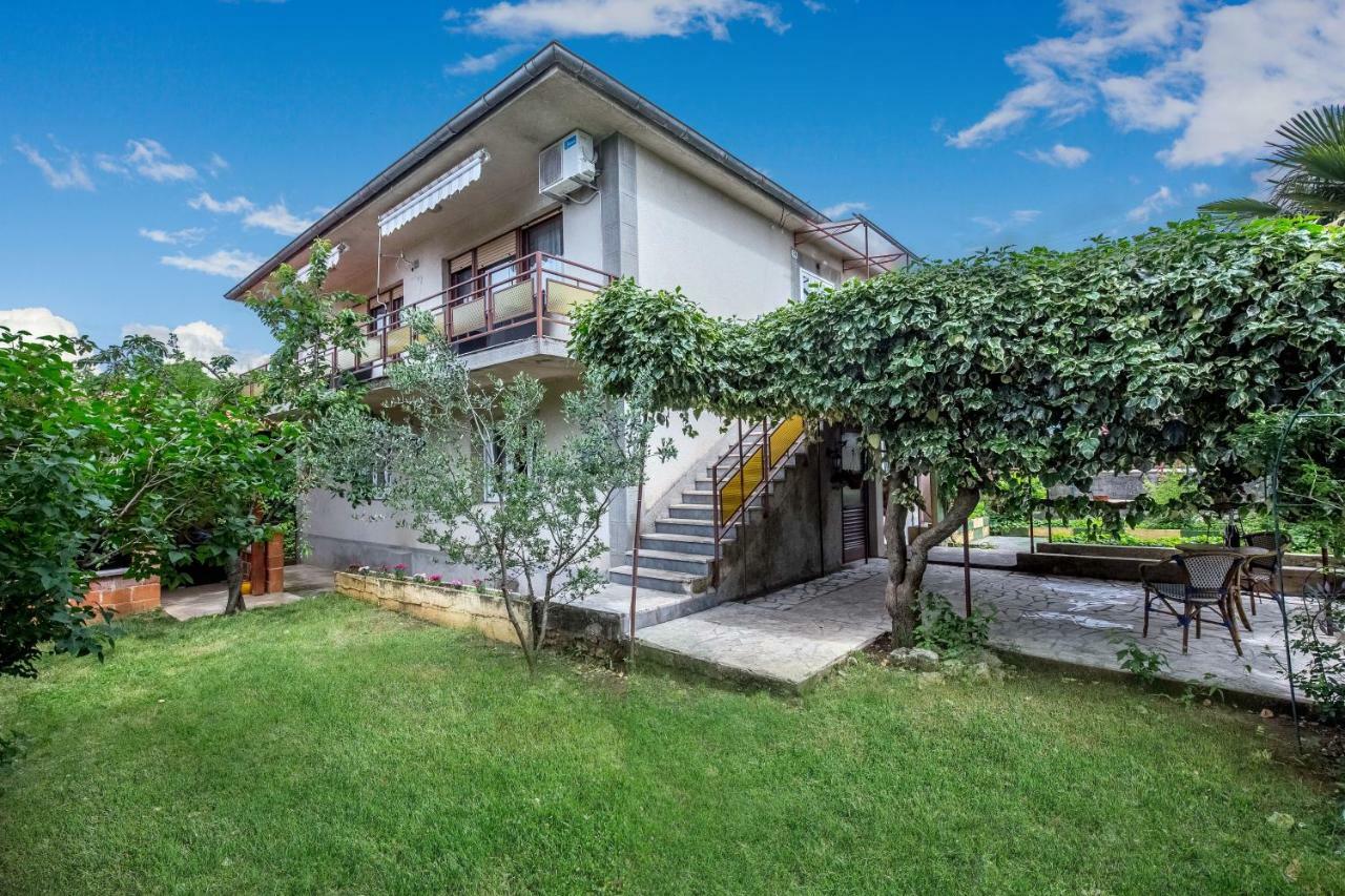 Apartman Lucia リエカ エクステリア 写真